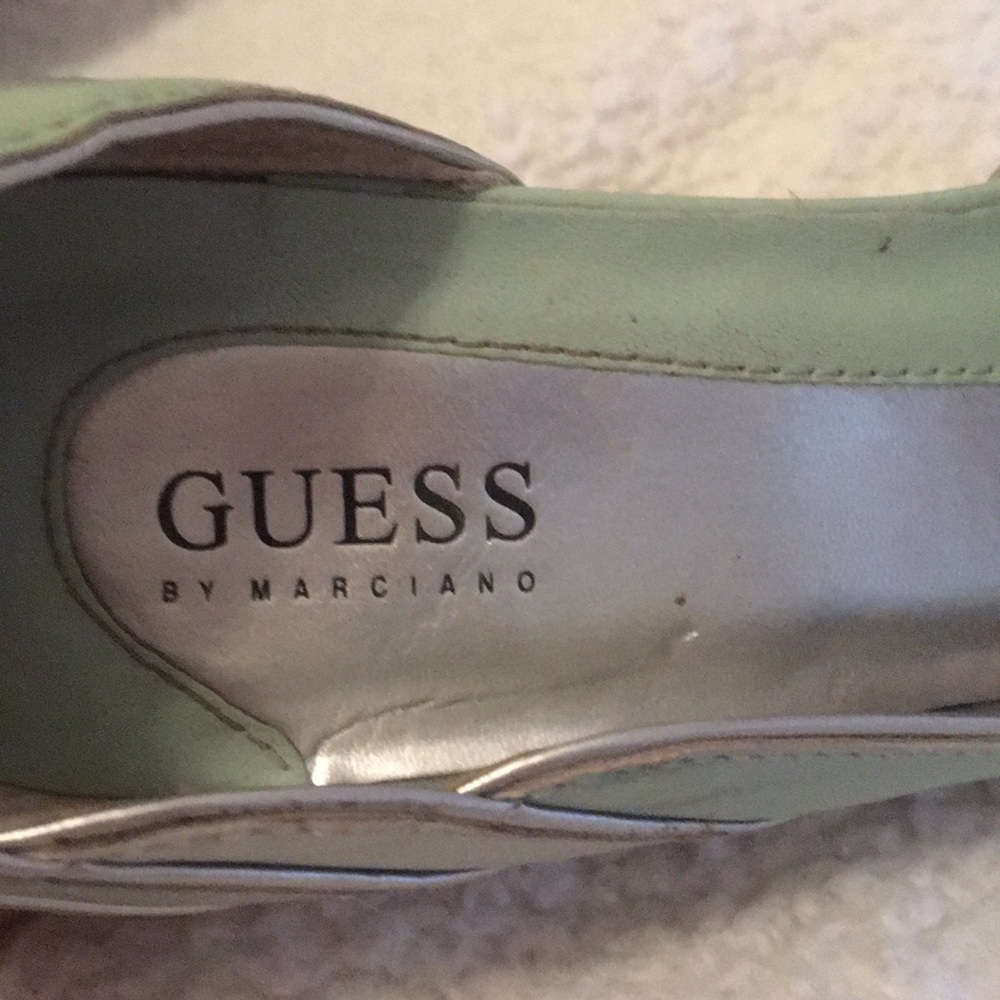 GUESS heels - Picture 2 of 5